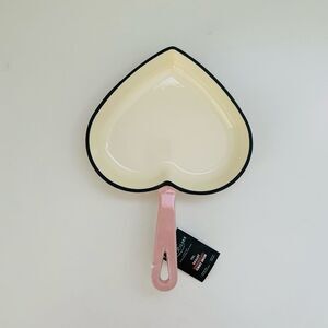 SMITH AND CLARK IRONWORKS 9" Heart Shaped Cast Iron Fry Pan